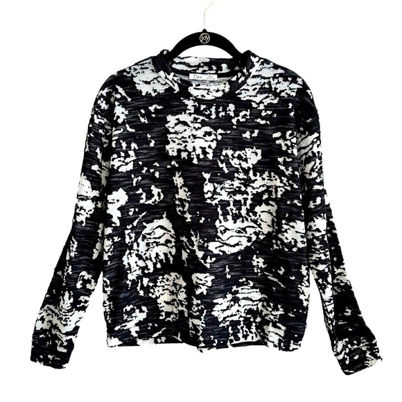 DEX Clothing Black White Abstract Destroyed Knit Crew Lightweight Sweater NWT - Picture 10 of 10